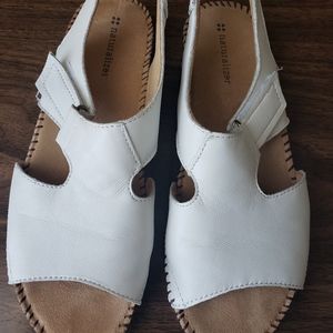Naturalizer Scout sandals